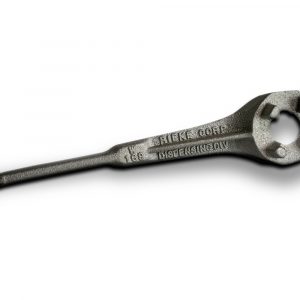 HEAVY 16 15 Gallon Wrench (55L)